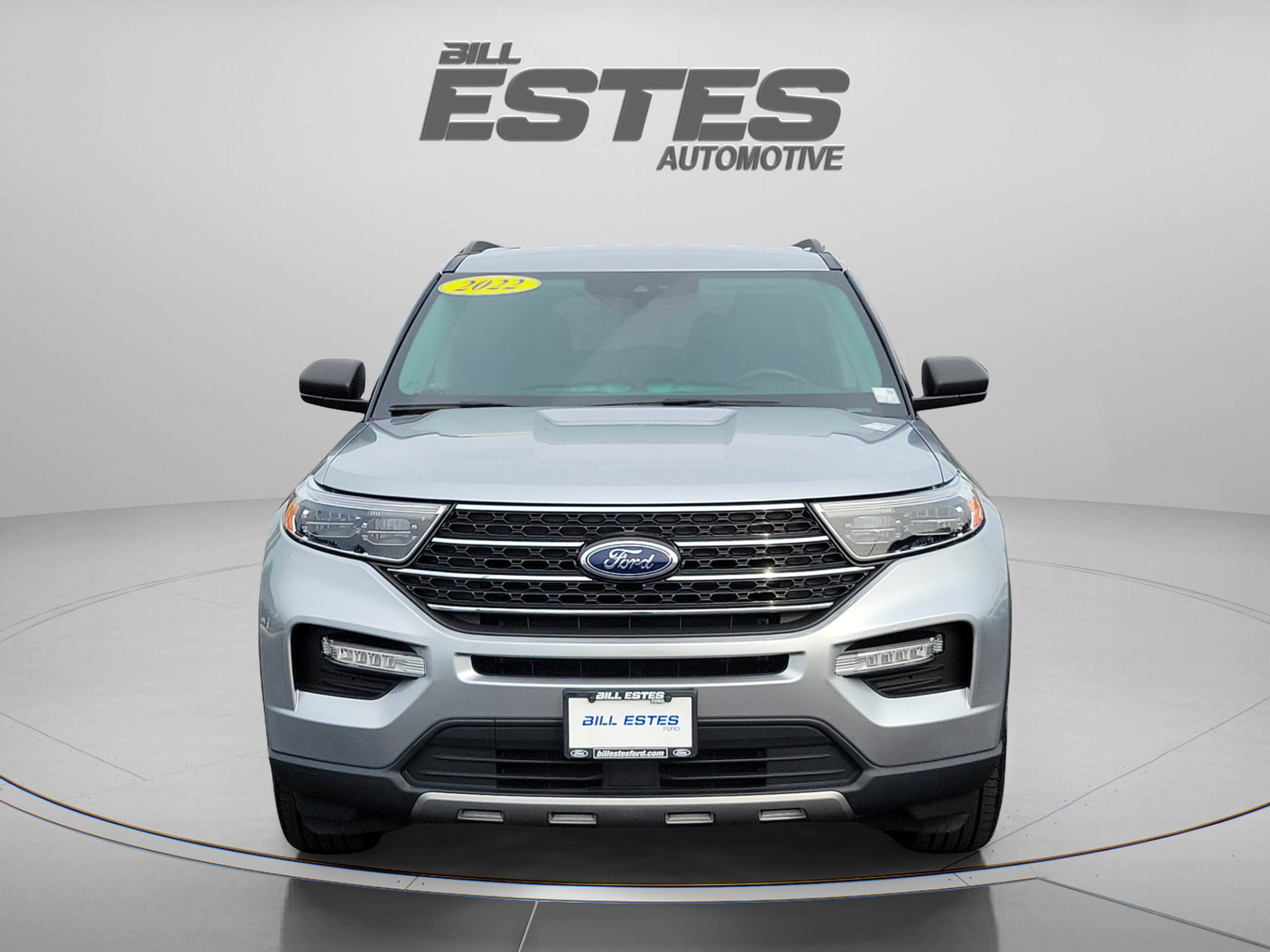 Used 2022 Ford Explorer XLT w/ Equipment Group 202A AWD/4WD image 6