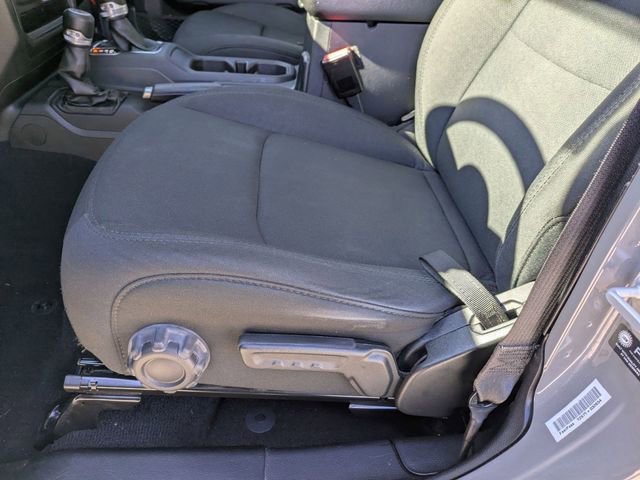 Used 2021 Jeep Gladiator Sport image 17