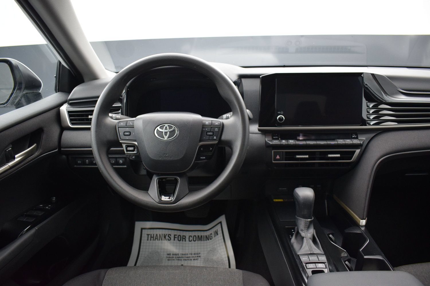 Used 2025 Toyota Camry LE FWD image 14