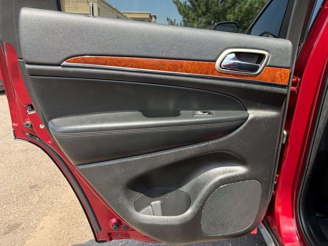 Used 2012 Jeep Grand Cherokee Limited w/ Trailer Tow Group IV image 16