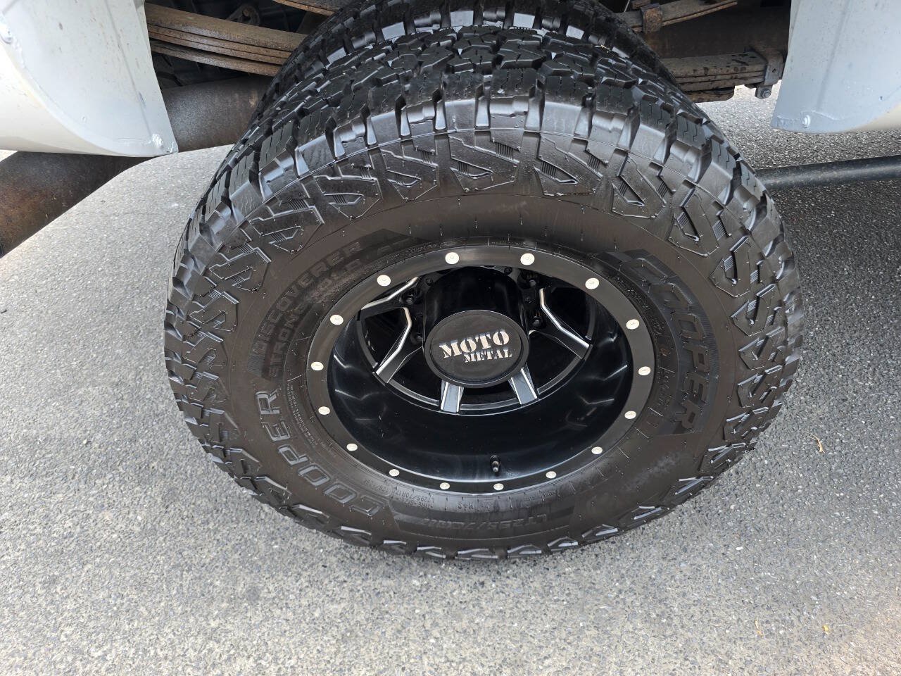 Used 2011 GMC Sierra 3500 Denali AWD/4WD image 32