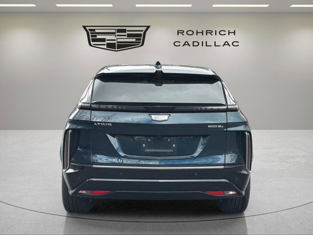 Certified 2025 Cadillac Lyriq Luxury AWD/4WD image 7