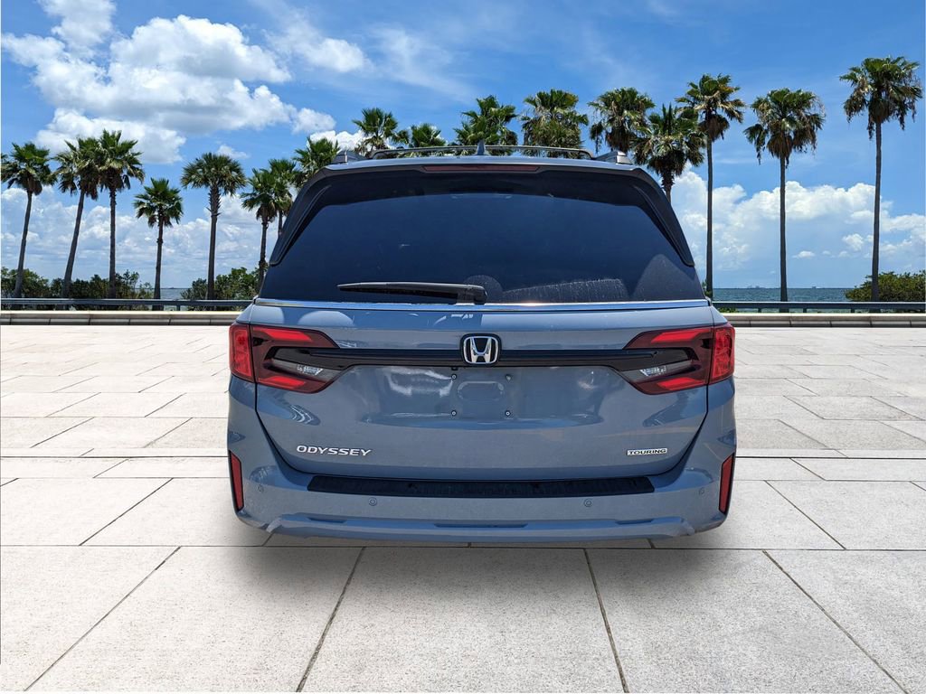 Used 2025 Honda Odyssey Touring image 4