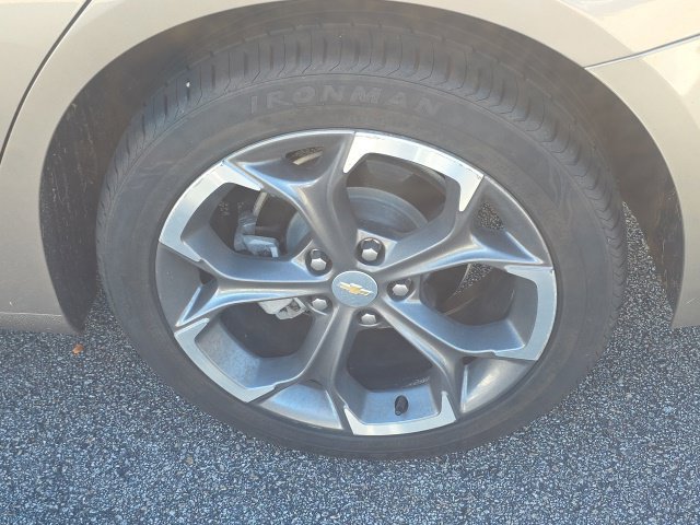 Used 2024 Chevrolet Malibu LT FWD image 5