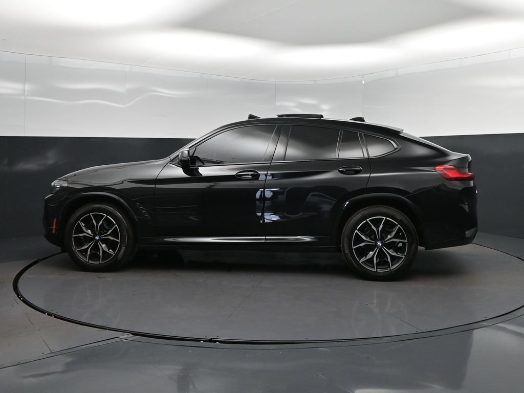 Certified 2023 BMW X4 xDrive30i w/ M Sport Package AWD/4WD image 4