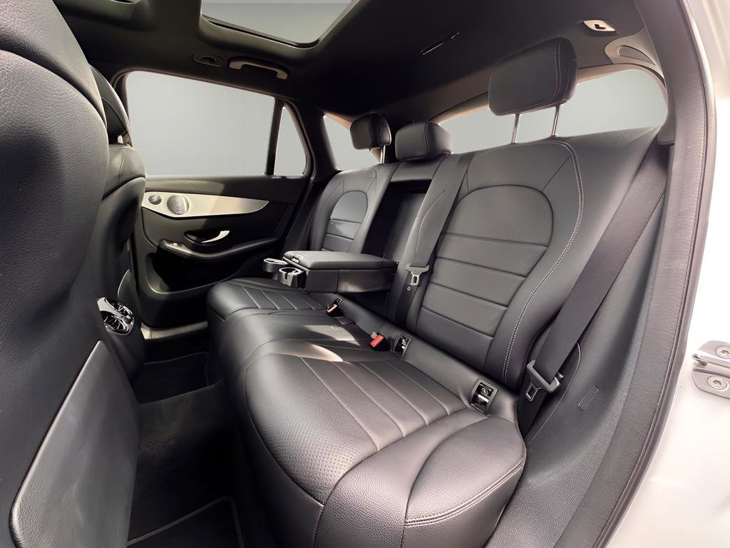 Used 2019 Mercedes-Benz GLC 350e 4MATIC image 22