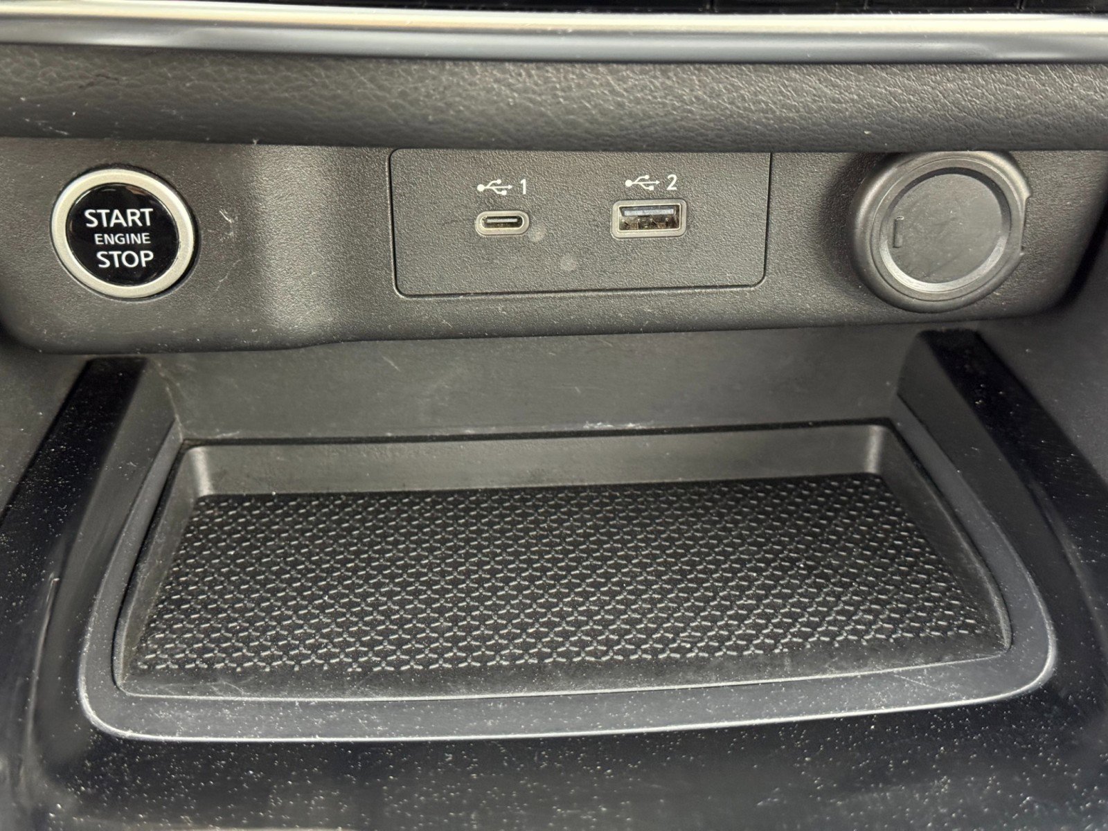 Used 2022 Nissan Rogue SV w/ SV Premium Package FWD image 25