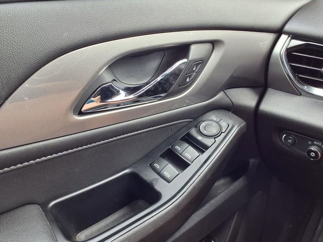 Certified 2023 Chevrolet Traverse LT FWD image 21