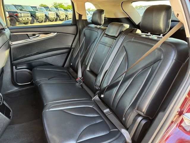 Used 2022 Lincoln Nautilus AWD w/ Premium Package image 16