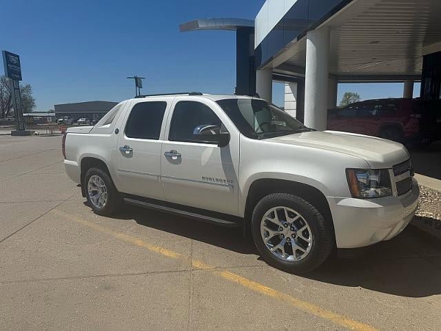 Used 2013 Chevrolet Avalanche LTZ AWD/4WD image 1