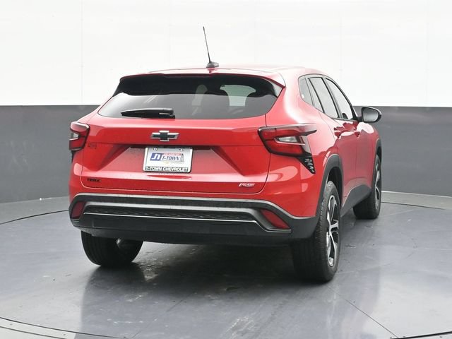 Used 2026 Chevrolet Trax RS FWD image 12