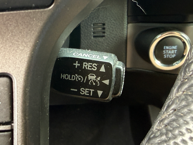 Used 2021 Toyota Tacoma TRD Off-Road AWD/4WD image 15