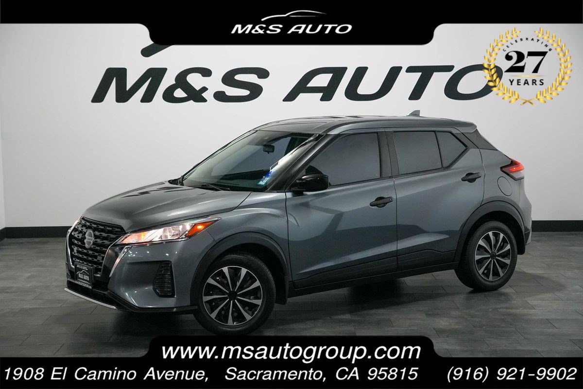 Used 2021 Nissan Kicks S FWD image 1