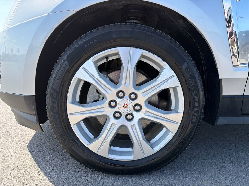 Used 2016 Cadillac SRX Performance FWD image 2