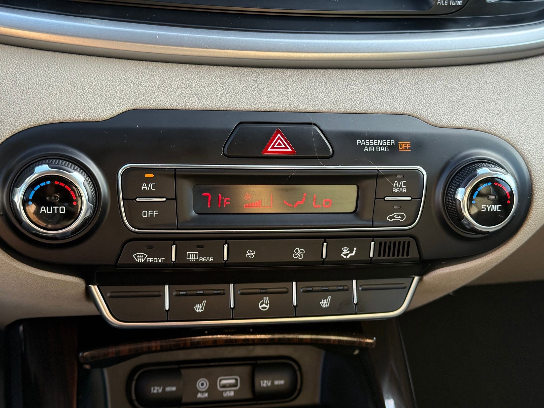 Used 2019 Kia Sorento EX w/ EX Touring Package image 23