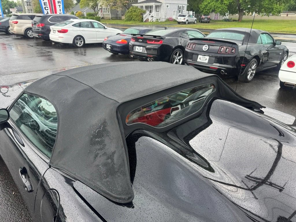 Used 2007 Pontiac Solstice GXP w/ Premium Package RWD image 9