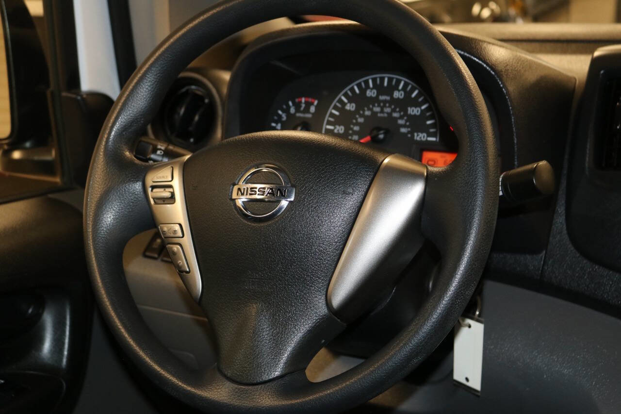 Used 2020 Nissan NV200 S w/ Back Door Glass Package image 20