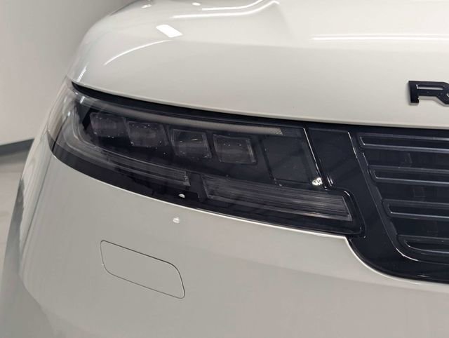 Used 2024 Land Rover Range Rover Sport SE AWD/4WD image 29