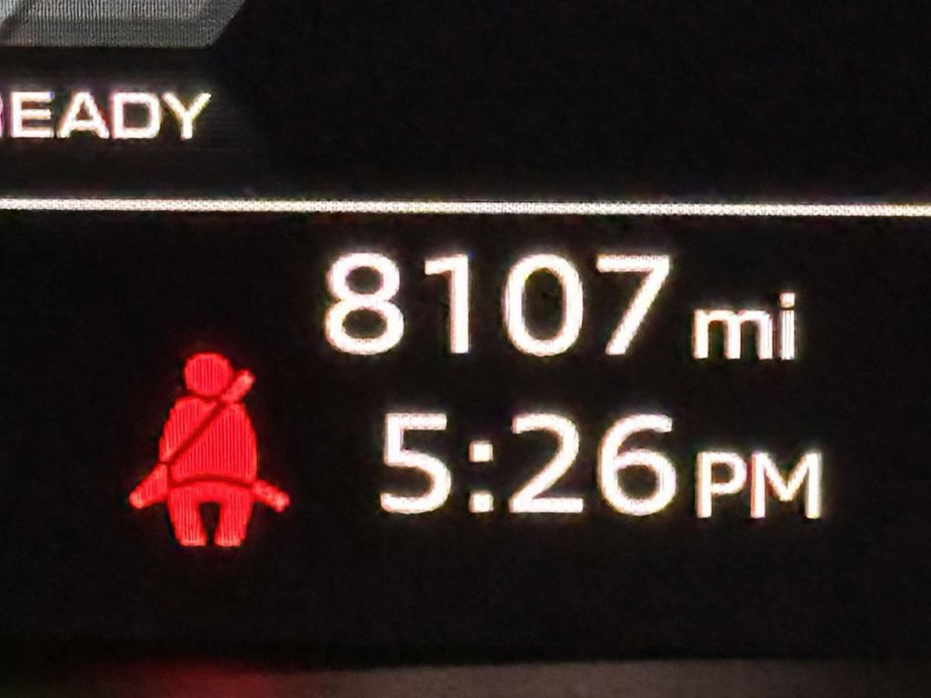 Used 2025 Audi Q8 Premium w/ Convenience Package image 30