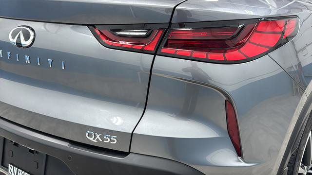 Used 2025 INFINITI QX55 Essential w/ Accent Package AWD/4WD image 38