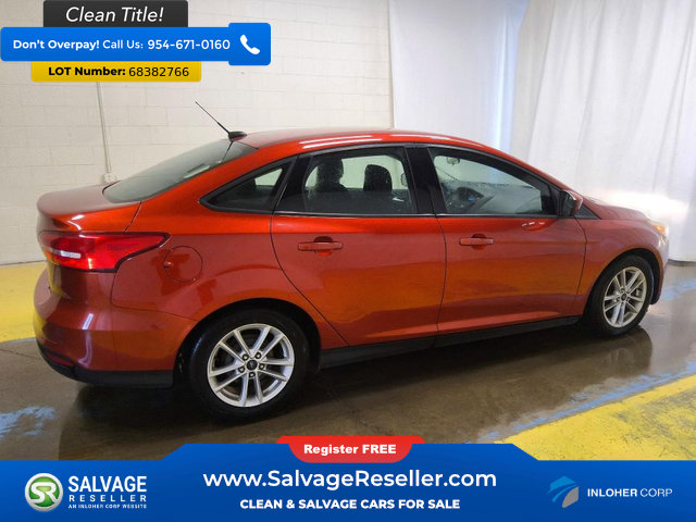 Used 2018 Ford Focus SE FWD image 4