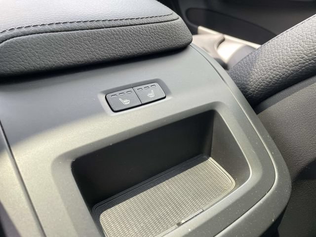 Used 2019 Volvo XC60 T6 Momentum w/ Multimedia Package AWD/4WD image 22