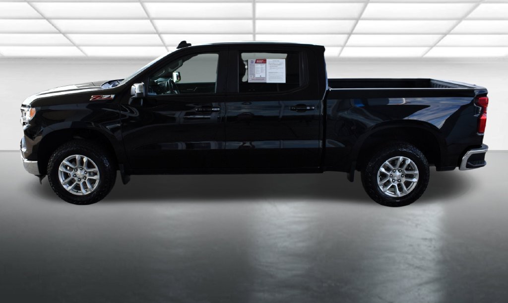 Used 2024 Chevrolet Silverado 1500 LT AWD/4WD image 13