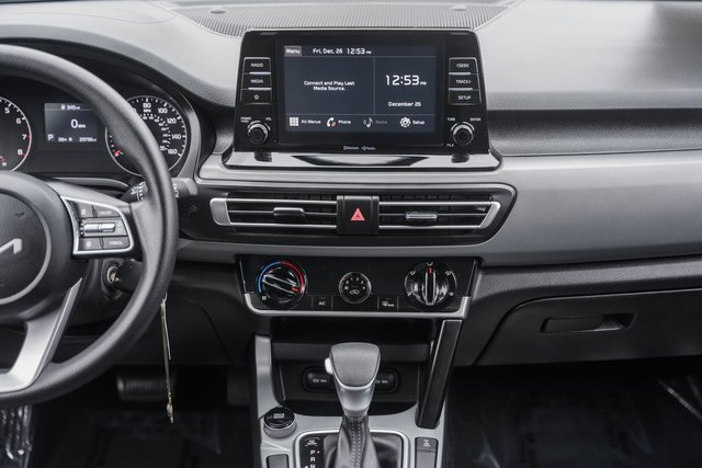 Used 2023 Kia Seltos LX image 18