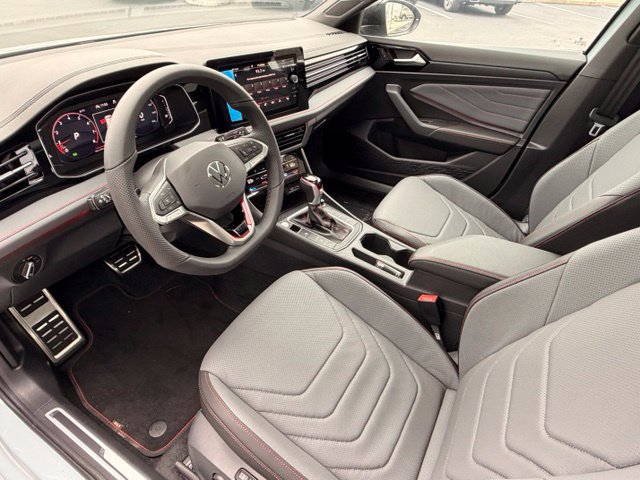 New 2027 Volkswagen Jetta GLI Autobahn FWD image 8