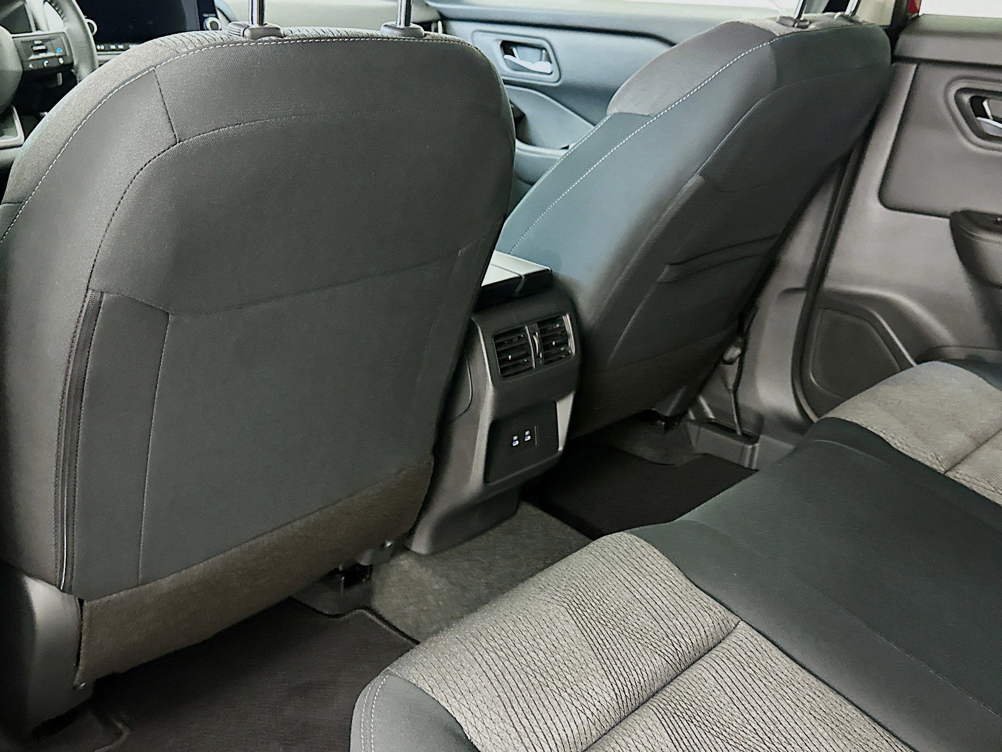 Used 2026 Nissan Rogue SV w/ Cold Weather Package image 27