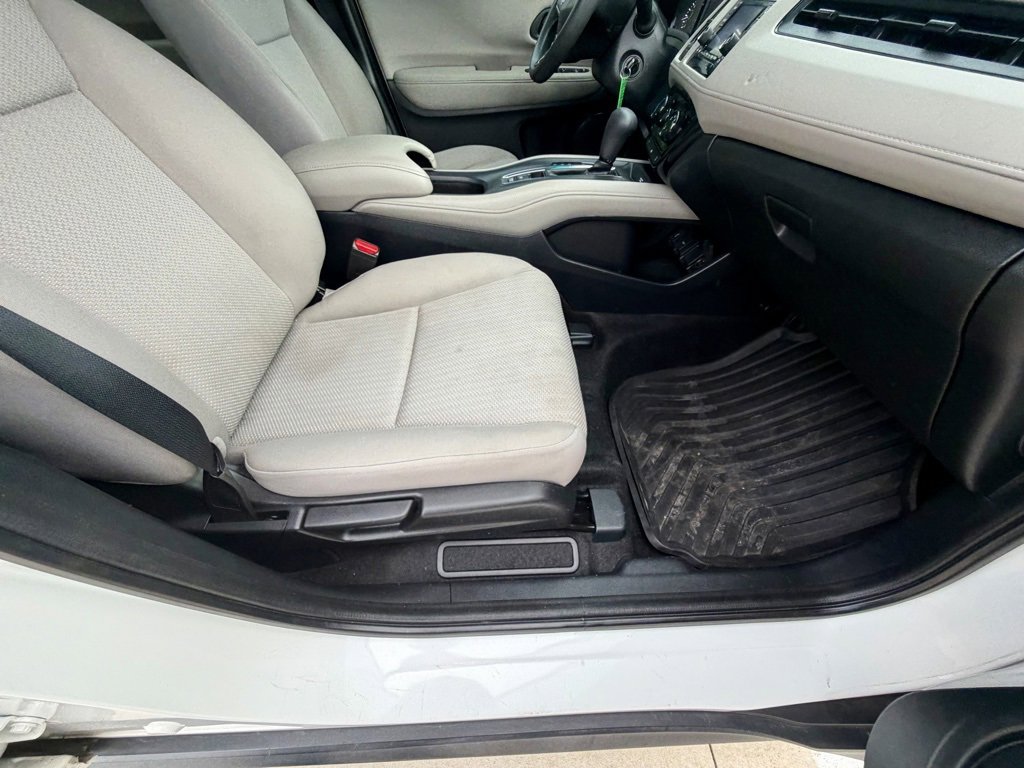 Used 2016 Honda HR-V LX image 16