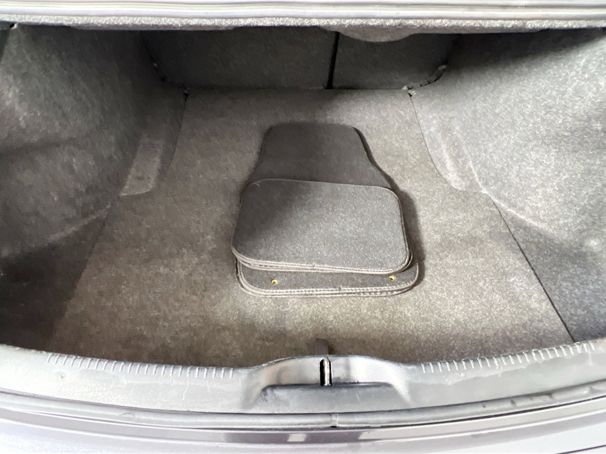 Used 2019 Chrysler 300 S image 24