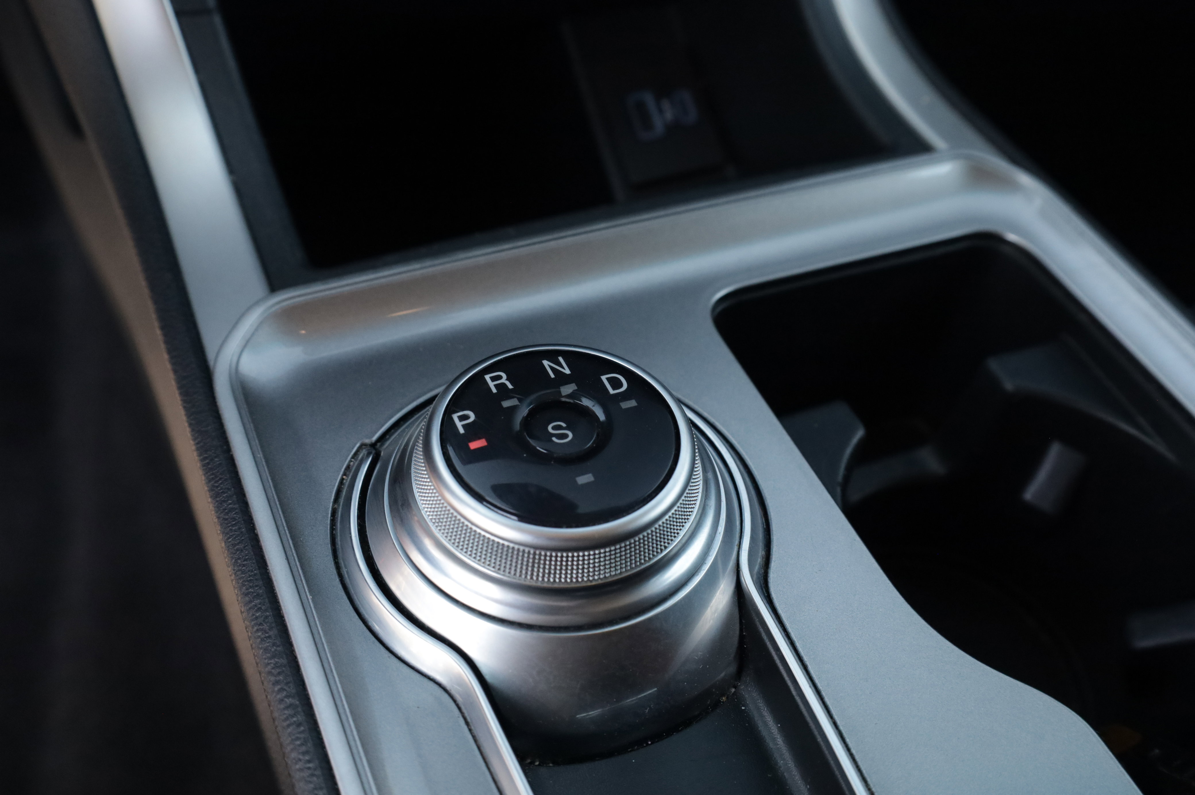 Used 2024 Ford Edge SEL image 12