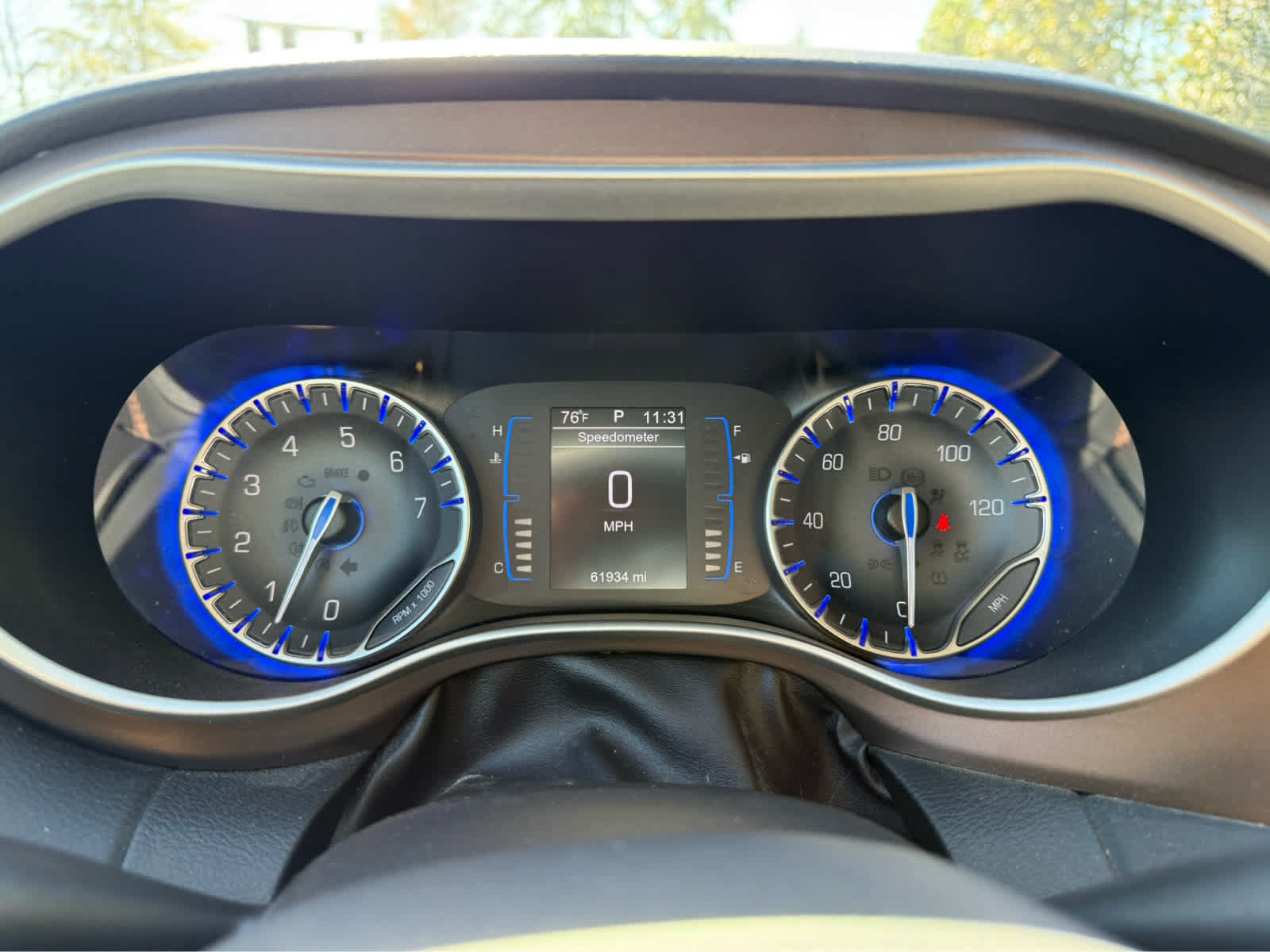 Used 2017 Chrysler Pacifica Touring-L FWD image 15