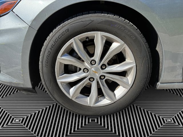 Used 2024 Chevrolet Malibu LT FWD image 9