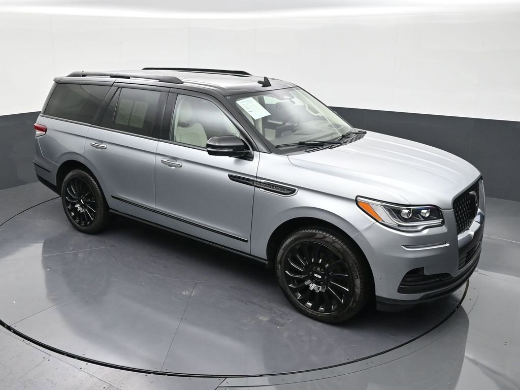 Used 2023 Lincoln Navigator Black Label image 16