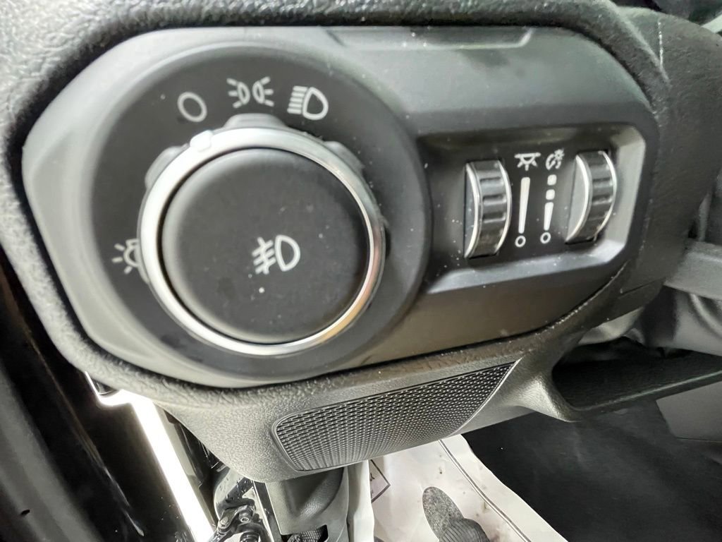 Used 2022 Jeep Wrangler Unlimited Willys image 12