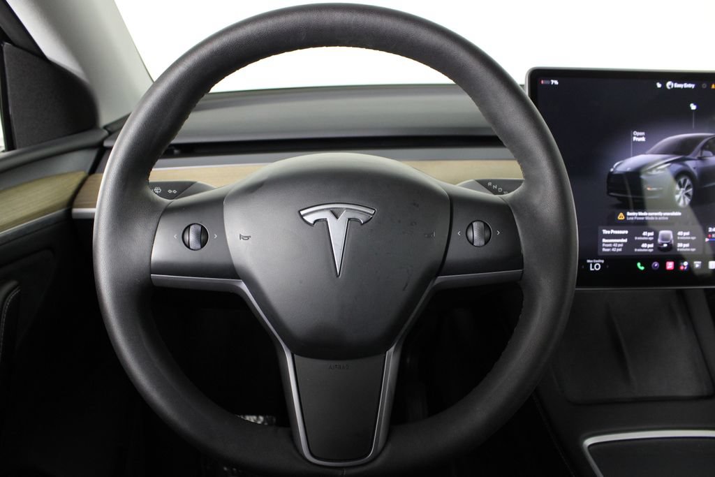 Used 2024 Tesla Model Y Long Range AWD/4WD image 9