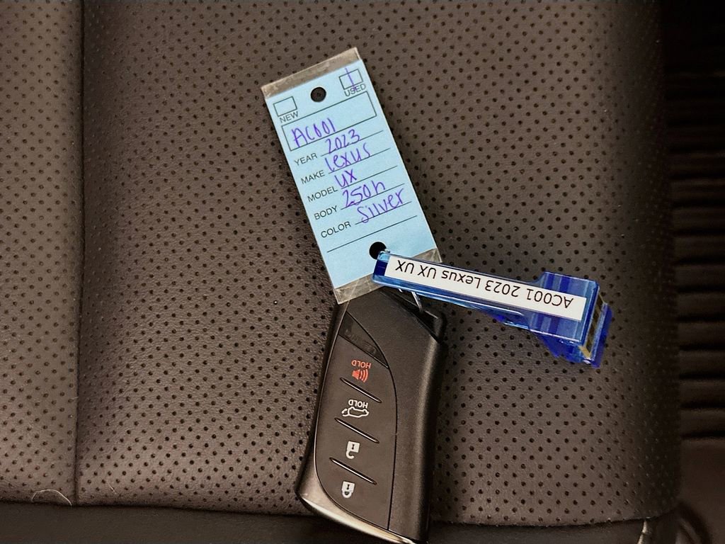 Used 2023 Lexus UX 250h FWD w/ Accessory Package (Z1) image 36
