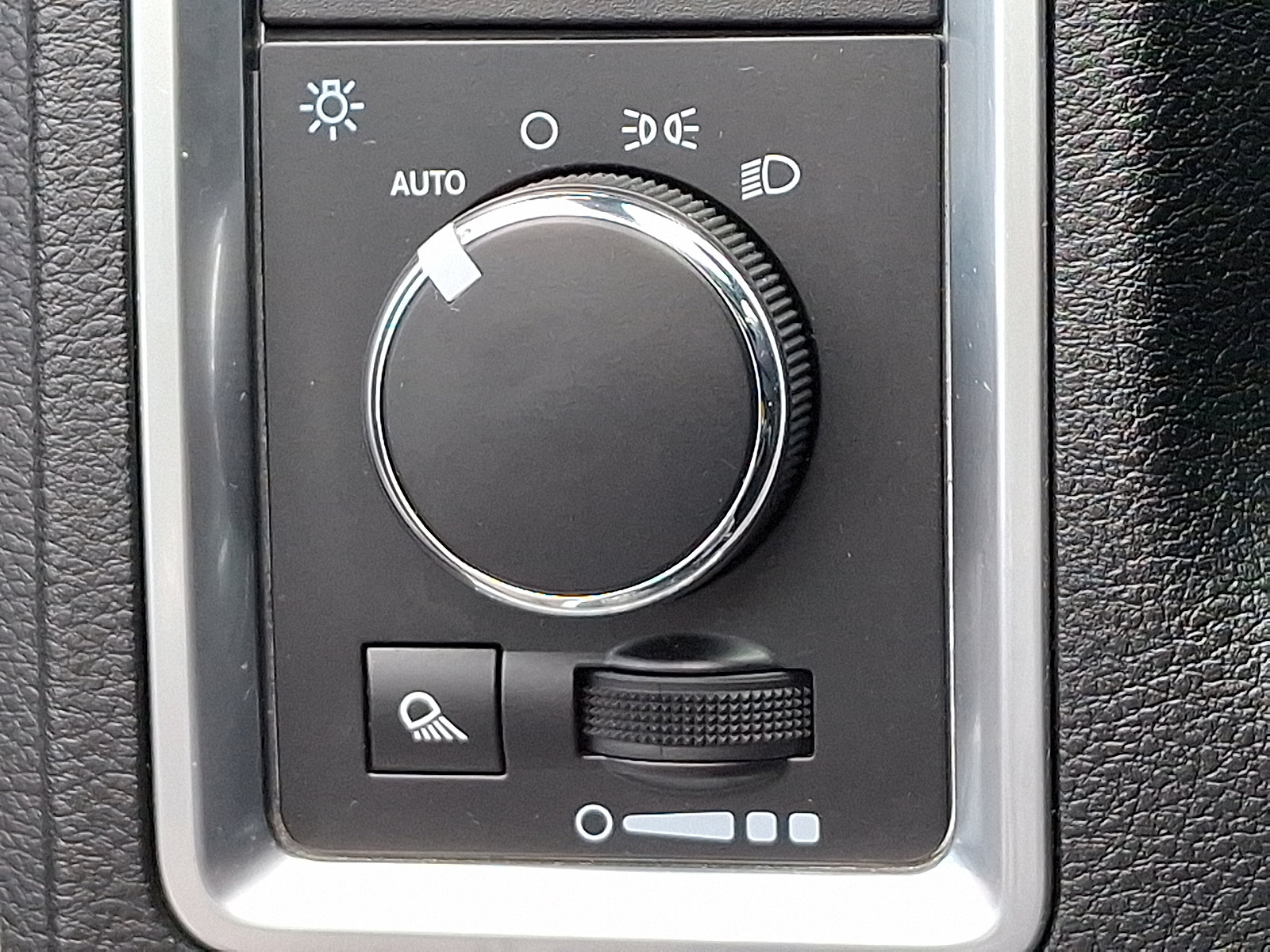 Certified 2021 RAM 1500 Warlock w/ Electronics Group AWD/4WD image 25