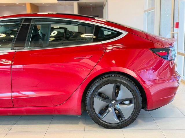 Used 2018 Tesla Model 3 Performance image 9