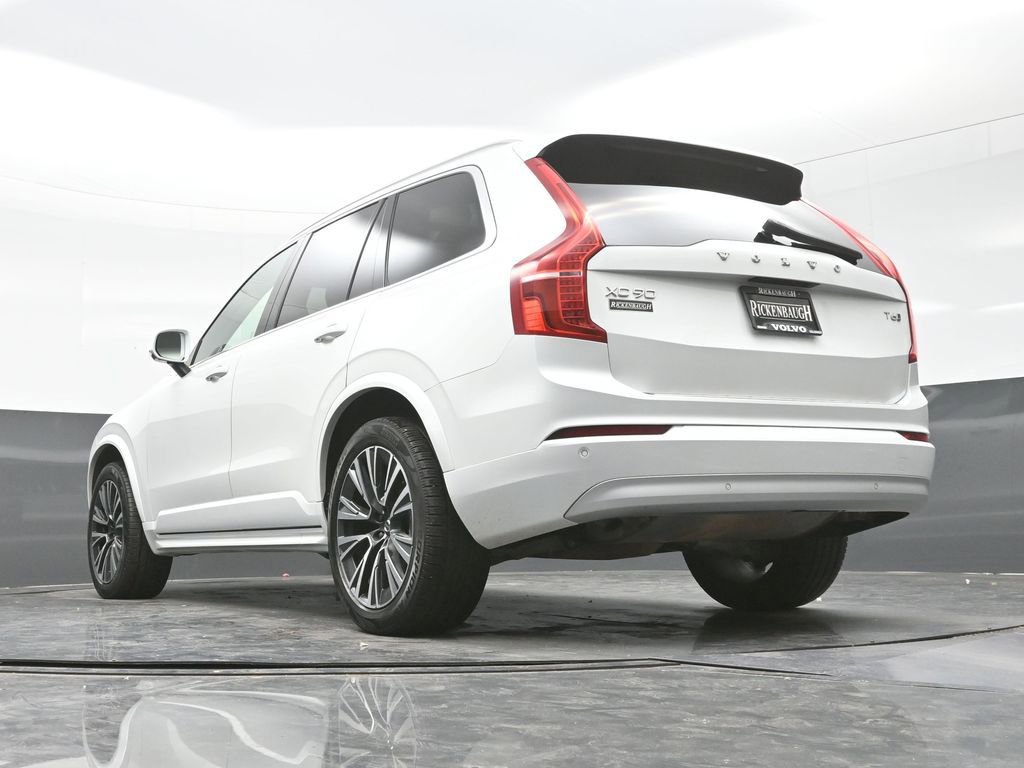 Used 2022 Volvo XC90 T6 Momentum w/ Climate Package AWD/4WD image 25