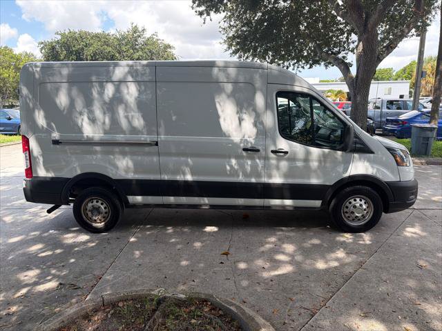Used 2023 Ford Transit 250 Medium Roof AWD w/ Load Area Protection Package image 6