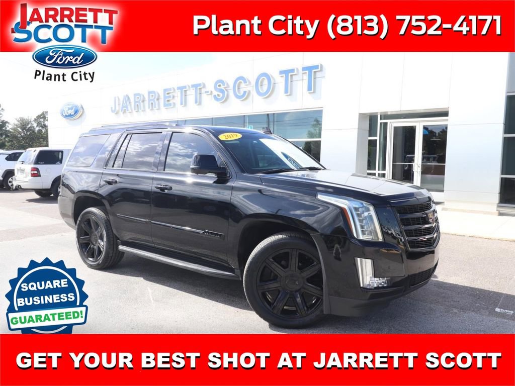 Used 2019 Cadillac Escalade Luxury image 1
