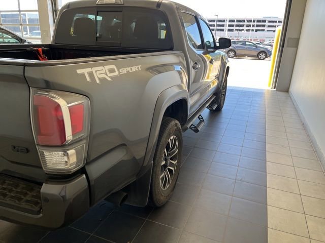 Used 2023 Toyota Tacoma TRD Sport w/ Technology Package image 9