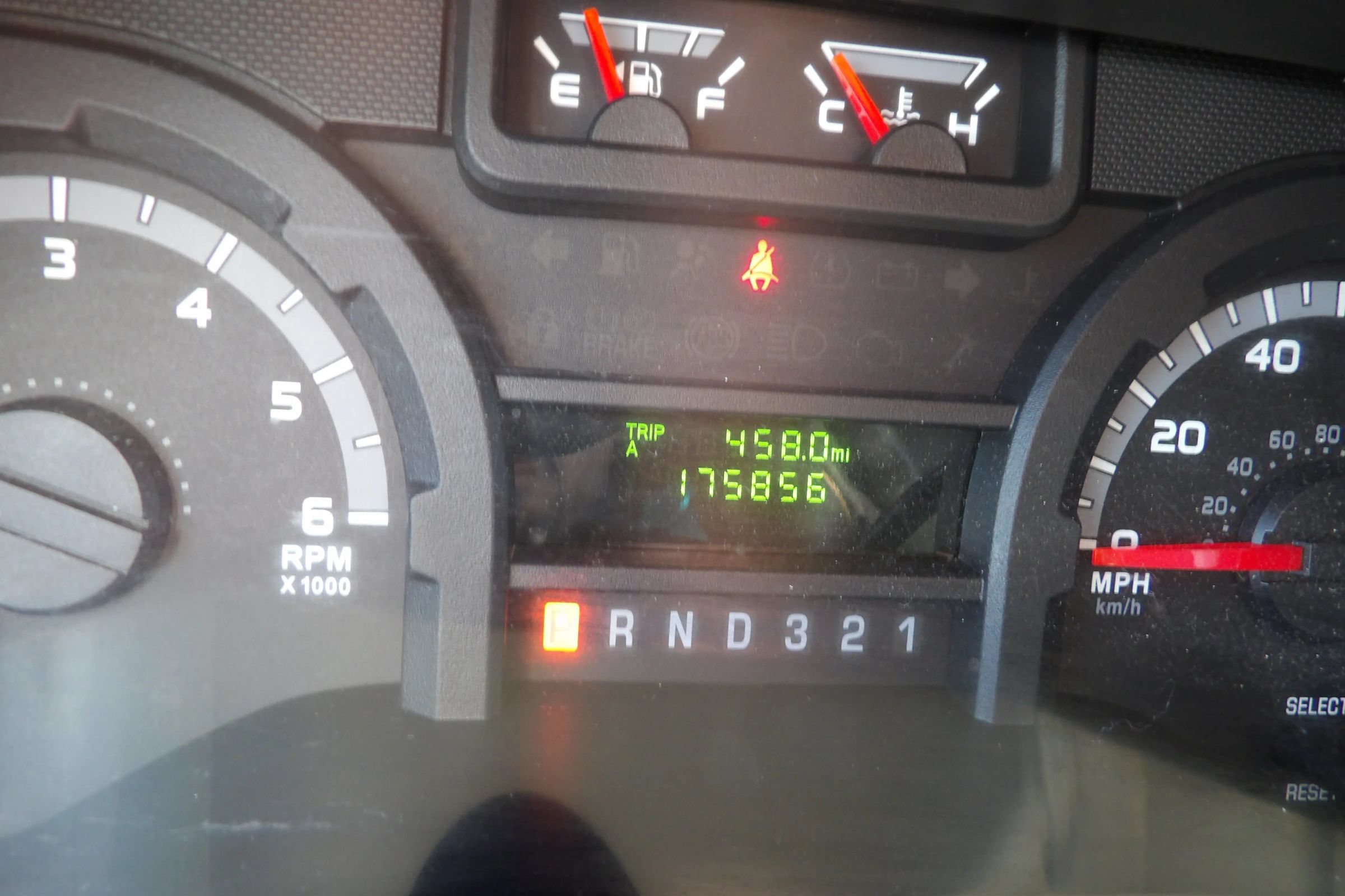 Used 2014 Ford E-350 and Econoline 350 Super Duty RWD image 19