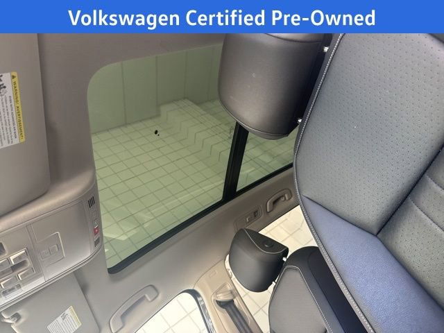 Certified 2023 Volkswagen Tiguan SE w/ Panoramic Sunroof Package image 23