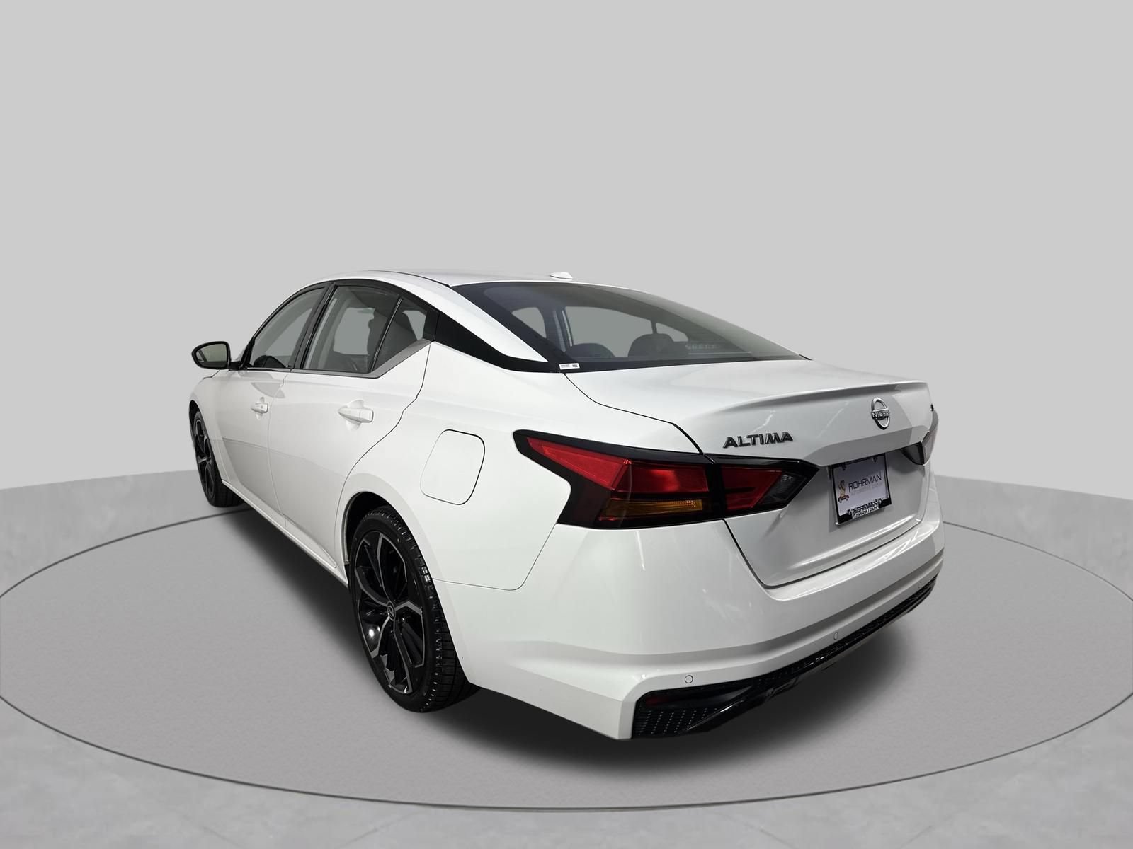 Used 2024 Nissan Altima 2.5 SR FWD image 30
