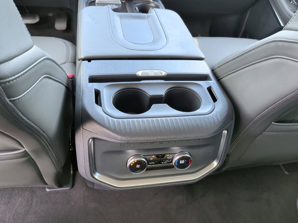 New 2026 Ford Expedition Active AWD/4WD image 39