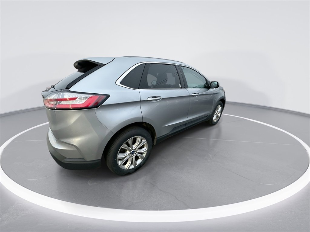 Used 2021 Ford Edge Titanium image 8